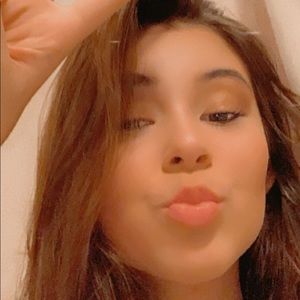 Meet your Posher, Maili